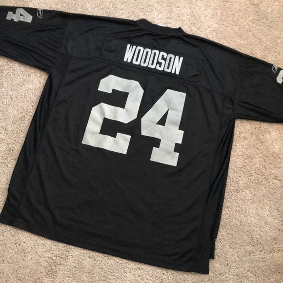 24 raiders jersey